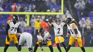 BALTIMORE, MARYLAND - JANUARY 06: Mason Rudolph #2 of the Pittsburgh Steelers yells out to teammates before a snap in the third quarter of a game against the Baltimore Ravens at M&T Bank Stadium on January 06, 2024 in Baltimore, Maryland.   Patrick Smith/Getty Images/AFP (Photo by Patrick Smith / GETTY IMAGES NORTH AMERICA / Getty Images via AFP)