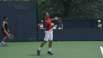 ¿Por qué tus golpes de tenis no son tan potentes?