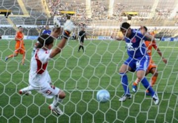 Marcelo Salas jugó un excelente partido en aquella tarde de 2008, cuando "colgó" los botines tras el triunfo ante Cobreloa.