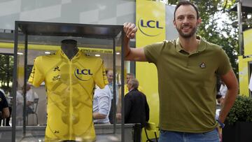 05/07/19 TOUR DE FRANCIA 2019 ETAPA 1 BRUSELAS - BRUSELAS ENTREVISTA TOMAS VAN DEN SPIEGEL EX JUGADOR DEL REAL MADRID DE BALONCESTO Y PRESIDENTE DE LAS CARRERAS CUCLISTAS CLASICAS BELGAS
PUBLICADA 08/07/19 NA MA32 3COL