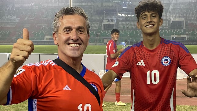 “Cuando era niño, veía los partidos con mi papá y soñaba con jugar en la Roja... que hoy lo haga mi hijo es increíble”