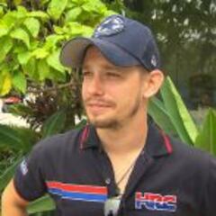 Stoner: "De ser otro diferente a Rossi, habría bandera negra"