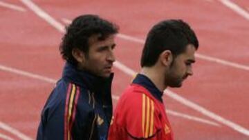 Milla, con el atlético Adrián.