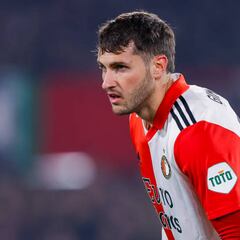 DT de Santi Giménez: “Pudiendo ganar más dinero en México, decidió jugar acá”