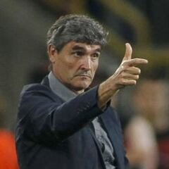 Nueva ofensiva este lunes del Betis para convencer a Juande