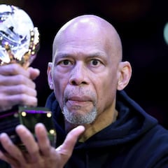 Kareem Abdul-Jabbar atiza de nuevo a LeBron James
