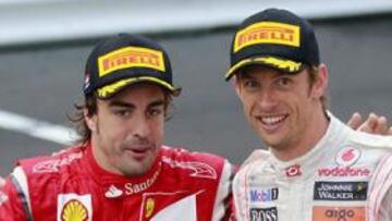 <b>¿AMBOS DE ROJO? </b>Alonso y Button mantienen una buena relación.