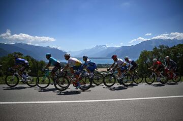 El pelotón durante la novena etapa del Tour de Francia 2022.