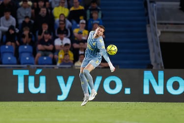 Las Palmas sobrevive pese a Horkaš