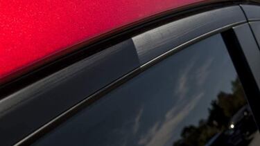 Sisbrill Car: as es el abrillantador para el coche que recupera el color de los plsticos
