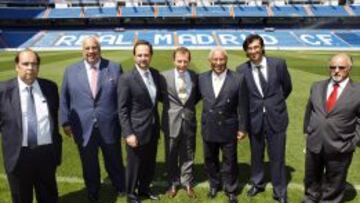 La comitiva lisboeta se fotografió con Butragueño.