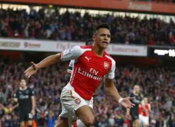 Alexis Sánchez celebra su gol. 