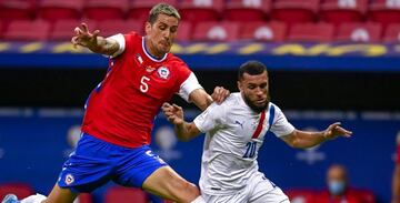 Enzo Roco, en el partido frente a Paraguay.