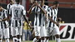 Nacional gana en La Plata y es nuevo líder del grupo 7 de Copa
