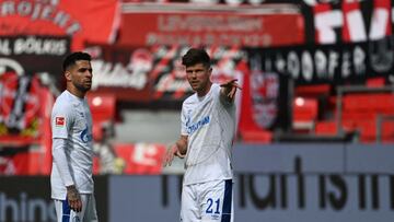 Klaas-Jan Huntelaar junto a Mascarell.