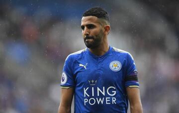 Riyad Mahrez durante un partido de la Premier League.