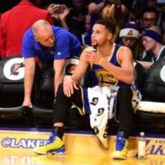 Curry no parará y seguirá jugando a pesar del dolor