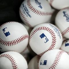 When does MLB’s Spring Training start? When do pitchers and catchers report to camp?