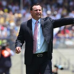 Carlos Bustos, nuevo director técnico de Alianza Lima