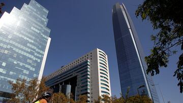 Santiago, 17 de marzo 2020
La alcaldesa de Providencia, Evelyn Matthei, en conjunto con el Concejo Municipal, decreta el cierre del Costanera Center como prevencion ante el coronavirus


Dragomir Yankovic/Aton Chile