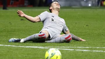 Soccer Football - La Liga Santander - Atletico Madrid v Athletic Bilbao - Wanda Metropolitano, Madrid, Spain - March 10, 2021 Athletic Bilbao's Alex Berenguer reacts REUTERS/Juan Medina