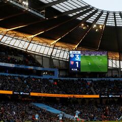 El City prohíbe a Amazon grabar las charlas tras recibir 8,5 M€