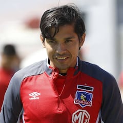 Fernández potencia la religión en el vestuario de Colo Colo