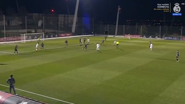 ¡Kaká está en el Castilla y se llama Dotor! Mismo dorsal, mismo golpeo y qué obra de arte