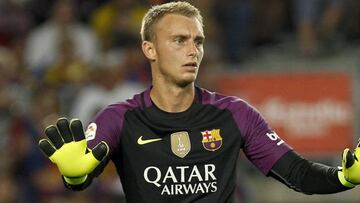 Cillessen tuvo un debut de lo m&aacute;s discreto.