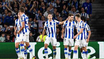 Real Sociedad's Spanish midfielder Roberto Navarro (3R) celebrates with teammates after scoring his team's third goal during the UEFA Europa League, first round, group E, football match between Real Sociedad and FC Sheriff at the Anoeta stadium in San Sebastian on October 13, 2022. (Photo by ANDER GILLENEA / AFP)