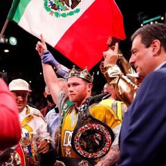 Canelo y Eddy Reynoso, nombrados boxeador y entrenador del año