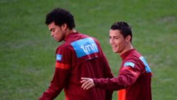 Cristiano y Pepe, con Portugal