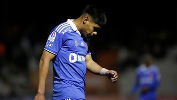 Futbol, Cobresal vs Universidad de Chile.
Octavos de Final, Copa Chile 2022.
El jugador de Universidad de Chile Dario Osorio, centro, es fotogradiado contra Cobresal durante el partido por la Copa Chile disputado en el estadio El Cobre.
El Salvador, Chile.
18/08/2022
Jonnathan Oyarzun/Photosport
Football, Cobresal vs Universidad de Chile.
round of 16, 2022 Copa Chile.
Universidad de Chile’s player Dario Osorio, center , is pictured against Cobresal during the Copa Chile match held at El Cobre stadium.
El Salvador, Chile.
08/18/2022
Jonnathan Oyarzun/Photosport