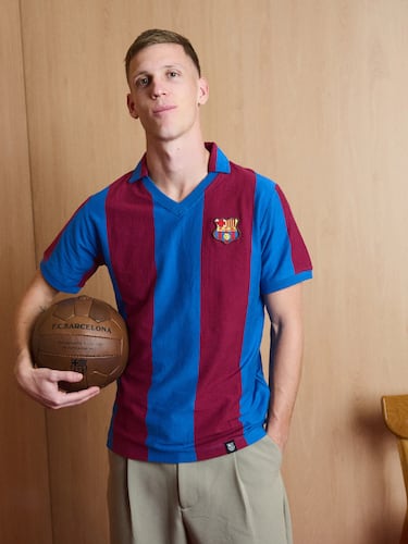 LaLiga anuncia una jornada retro: camisetas, balones y los árbitros...