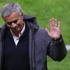 El United de Mourinho podría jugar contra el Madrid en agosto