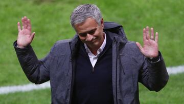 El United de Mourinho podr¨ªa jugar contra el Real Madrid