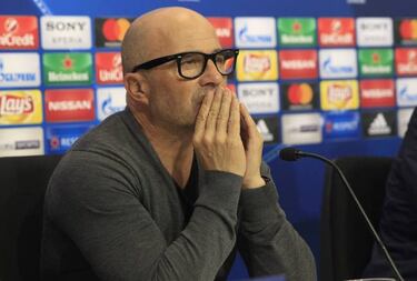 Leicester can't afford to live in the past, warns Sampaoli