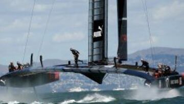El equipo Oracle durante una regata de la Copa América.