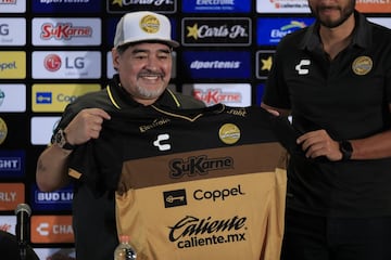 Tres canciones para Maradona y Dorados