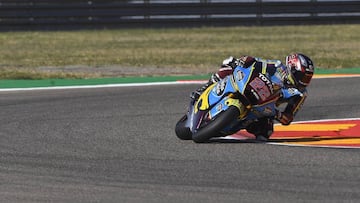 ALCANIZ, SPAIN - OCTOBER 17:  Sam Lowes of Great Britain and EG 0,0 Marc VDS rounds the bend  during the qualifying for the MotoGP of Aragon at Motorland Aragon Circuit on October 17, 2020 in Alcaniz, Spain. (Photo by Mirco Lazzari gp/Getty Images)