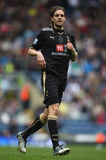 En febrero de 2008, Woodgate fichó por el Tottenham, donde permanecería hasta 2011.