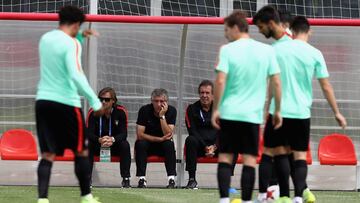 Santos, pensativo ayer.