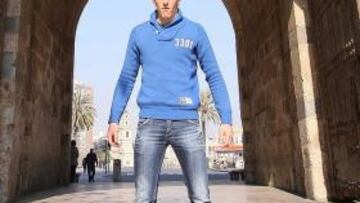 <b>PREOCUPADO.</b> Guaita aún siente molestias en su mano y quiere parar ya.