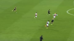 La 'espaldinha' en carrera: el día que Hazard llevó el famoso pase a un nivel más allá