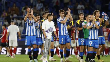 Partido Deportivo de La Coruña - Teruel.  Yeremay con muletas.