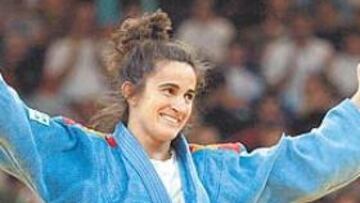 <b>LA FAVORITA. </b>Isabel Fernández parte como número uno en la carrera para llevar la bandera española en Atenas.