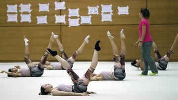 Las gimnastas del conjunto se entrenan cada día un mínimo de cuatro horas; la repetición es imprescindible para conocerse como equipo y poder mejorar.