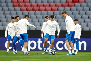 El Real Madrid entrenó en el Allianz Arena antes de su partido contra el Bayern.