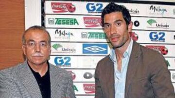 <b>BUENA RELACIÓN. </b>Aunque la renovación no se haya resuelto, la relación entre Tapia y Sanz es cordial.