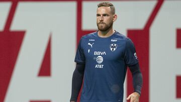 Vincent Janssen sufre fractura en un dedo de la mano